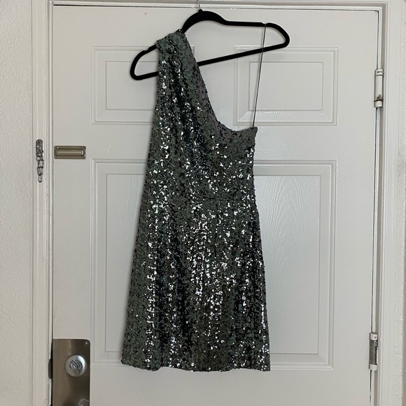 HANEY Valentina One Shoulder Sequin Dress in Gunmetal Grey Size 8 - Picture 7 of 12